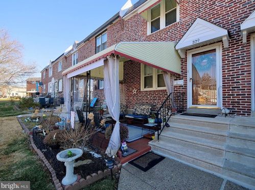 809 Hillcrest Dr, Manor, PA 19036-1609