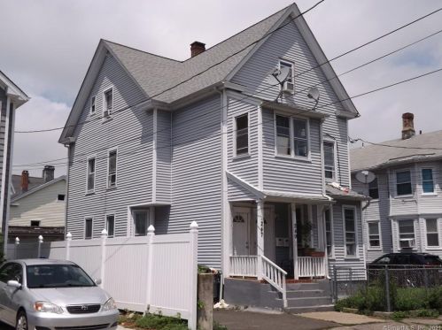 247 Olive St, Bridgeport CT  06604-3020 exterior