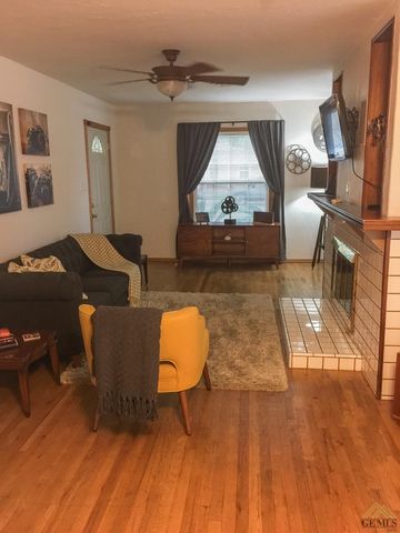219 Beech St, Bakersfield, CA 93304-2446
