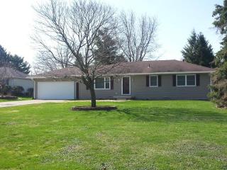 747 Beardsley Rd, Sugar Grove Lake, OH 44833-1307