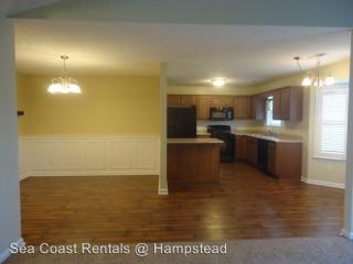 415 Tree Ct, Surf City NC  28445-8702 exterior