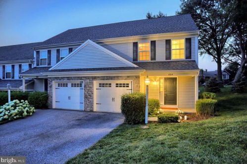 664 Winding Ln, Harrisburg PA  17111-2338 exterior