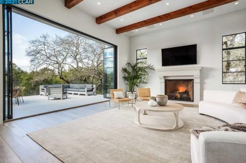519 Miner Rd, Orinda CA  94563-1426 exterior