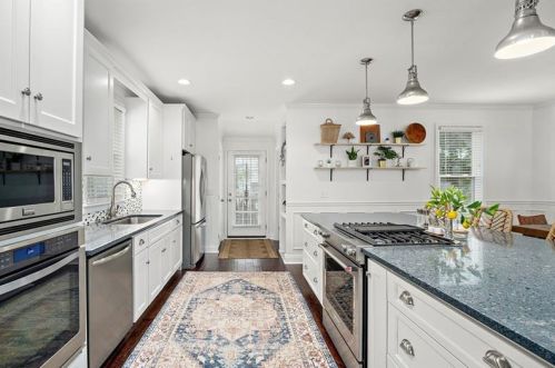 556 Centennial Ave, Sewickley PA  15143-1721 exterior
