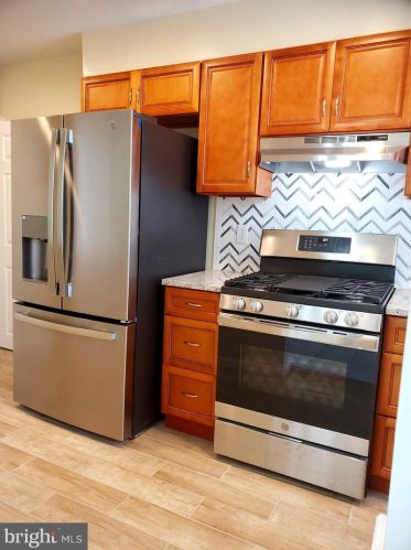 5151 C St, Philadelphia PA 19120-3621 exterior