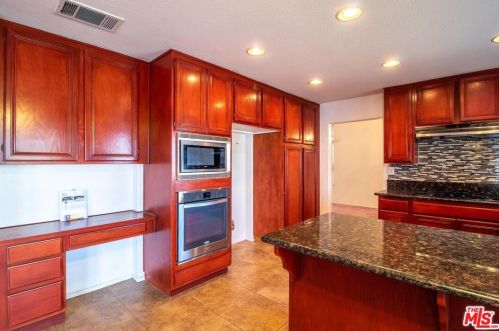13920 Carrotwood Ct, Chino CA  91710-7472 exterior
