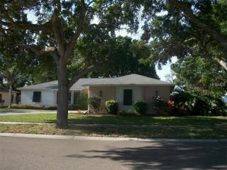 2080 Indigo Ter, Dunedin, FL 34698-6500