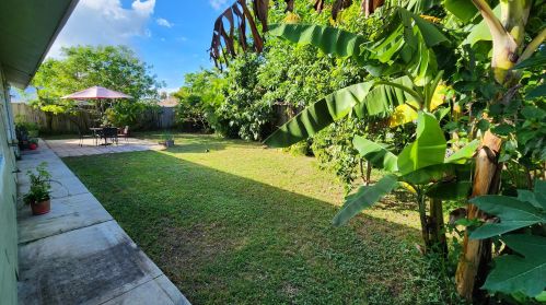 5005 El Claro Cir, West Palm Beach FL  33415-2711 exterior