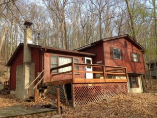 6061 Decker Rd, Bushkill PA  18324 exterior