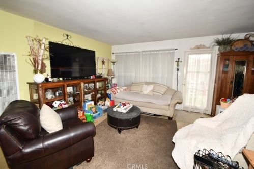 19130 Inglewood Ave, Torrance, CA 90503-1427
