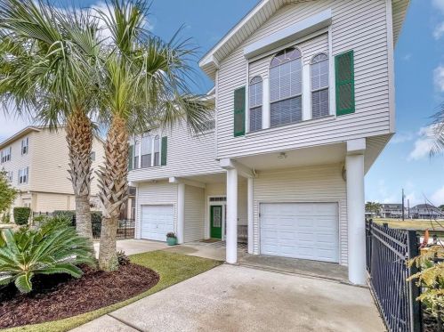 507 Westerly Dr, Galveston, TX 77554-8166