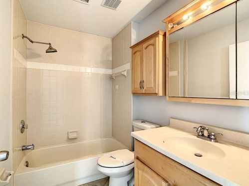 822 Mclean Ct, Orlando FL 32825-6367 exterior