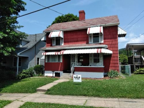 2306 Center St, Moundsville, WV 26041-1346