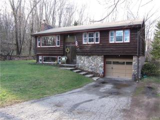 71 Hickory Dr, Hebron, CT 06248-1017
