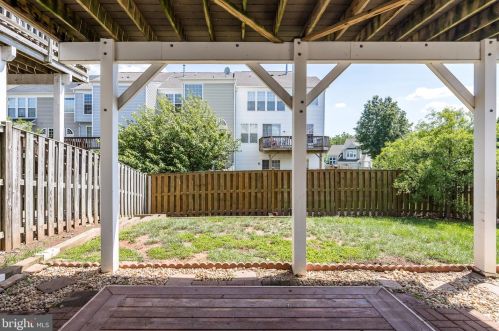 15055 Clementine Way, Haymarket VA  20169-3319 exterior