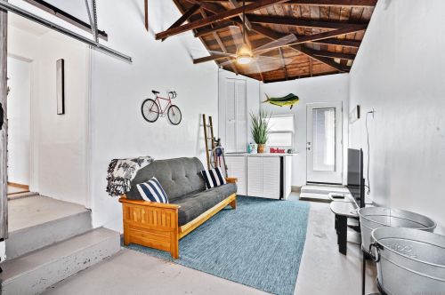 904 Beryl St, San Diego CA  92109-2034 exterior