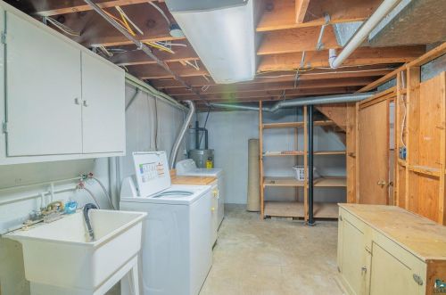 3326 Outer Dr, Hibbing MN 55746-2657 exterior