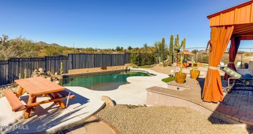 34022 13 Pl, Phoenix AZ 85020-5408 exterior