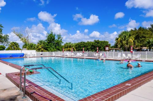 23 La Puerta Del Norte, Fort Pierce FL  34951-2881 exterior