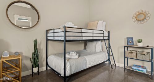 6846 13th Pl, Phoenix AZ  85014-1120 exterior