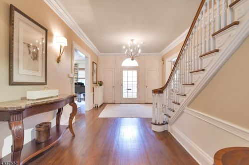 20 Hoburg Pl, Montclair, NJ 07042-1704