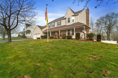 3 Killen Rd, Wallingford CT  06492-2697 exterior