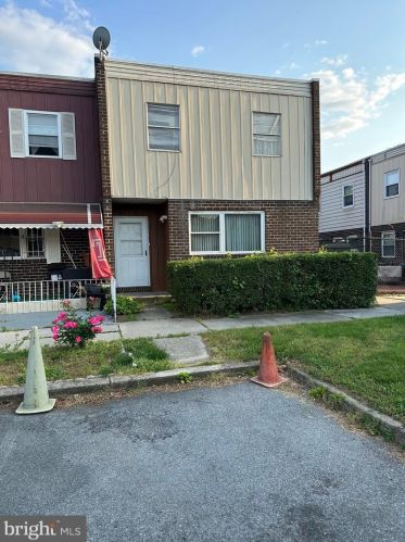 2120 11th St, Philadelphia, PA 19148-3042