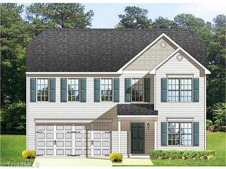 4371 Oak Pointe Dr, Winston Salem, NC 27105-1785