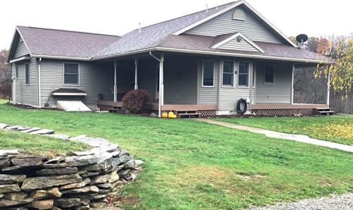 1494 Gobblers Run Rd, Shelocta, PA 15774-8136