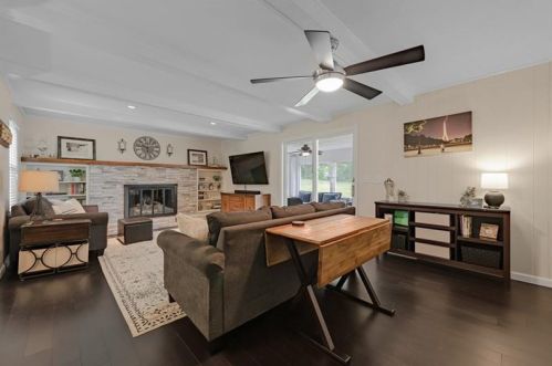 1124 Monastery Dr, Latrobe PA 15650-2726 exterior