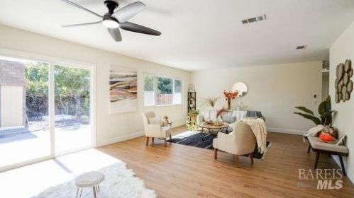 252 Livingston Ave, Vacaville CA  95687-6415 exterior