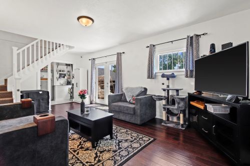 1204 82nd St, Kenosha WI  53143-6115 exterior