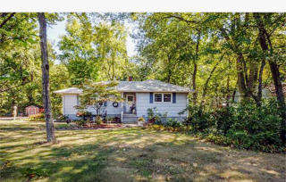 16 Fryer Ct, East Windsor NJ  08520-3020 exterior