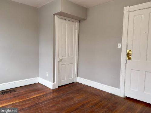 565 Pershing Ave, Lancaster PA  17602-4369 exterior