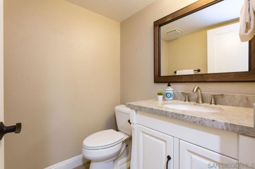 1414 Flair Encinitas Dr, Encinitas CA  92024-2938 exterior