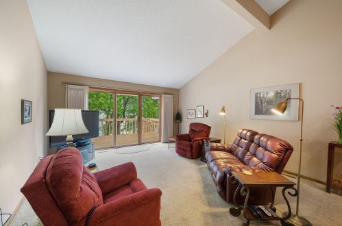 1875 County Rd F, Saint Paul MN 55110-3843 exterior