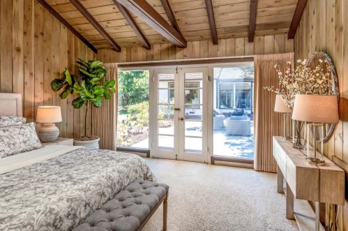 472 Deodara Dr, Los Altos CA 94024-7054 exterior