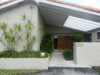 8724 54th Ter, Miami, FL 33165-6727
