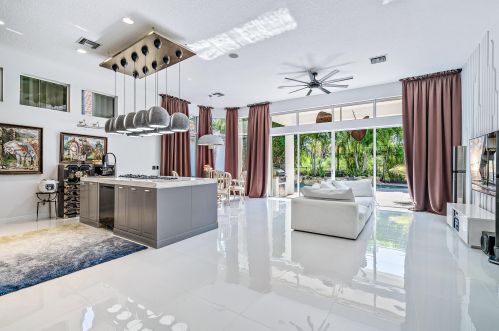 10254 Sand Cay Ln, West Palm Beach FL  33412-3009 exterior