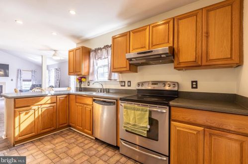 101 Stoneridge Pl, Bear DE  19701-1952 exterior