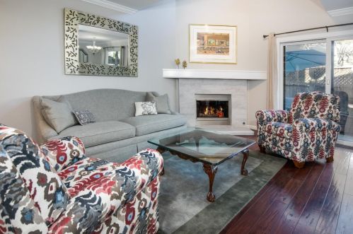 1209 Parr Ave, Campbell CA  95008-6411 exterior