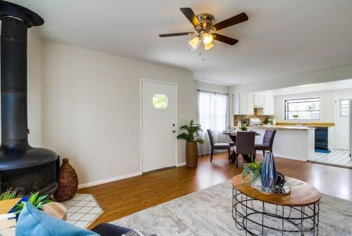 2070 Cable St, San Diego CA 92107-3313 exterior