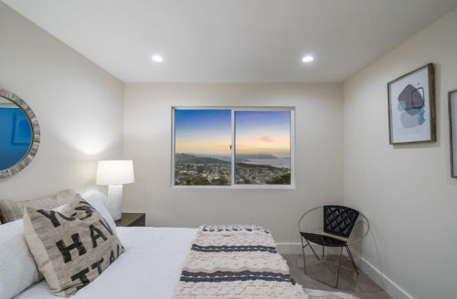 162 Beachview Ave, Pacifica CA  94044-1512 exterior