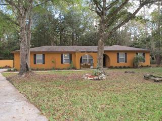 6345 Johnnie Cir, Jacksonville, FL 32244-2915