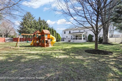 119 Heritage Dr, East Freehold NJ 07728-3185 exterior