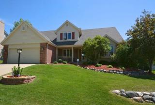 1223 Highpoint Ln, Waukesha, WI 53189-7736