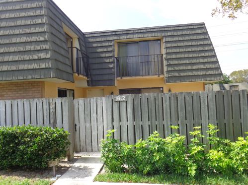 1612 16th Way, West Palm Beach, FL 33407-6628