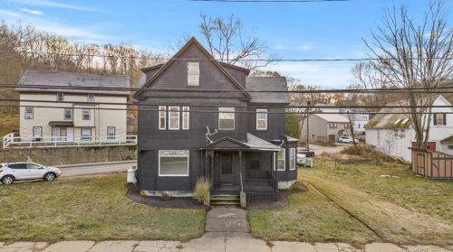 253 School St, Putnam CT  06260-2431 exterior