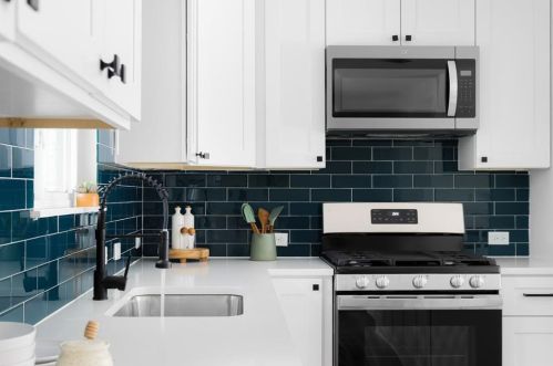 2300 Fair Oaks Dr, Austin TX 78745-2754 exterior