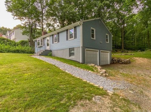 66 Wilson Rd, Waterbury, CT 06716-1527